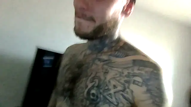 cruz815 online show from March 31, 9:04 pm