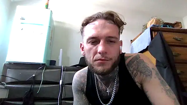 cruz815 online show from April 20, 7:48 pm