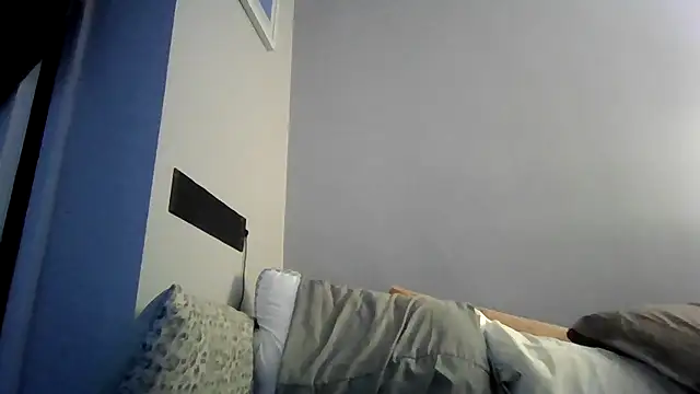 Snapshot of cruz815 chatting on May 22, 8:58 pm cruz815 online show from May 22, 8:58 pm