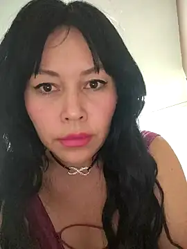 Snapshot of KellyPerlaxxx chatting on October 24, 4:03 pm KellyPerlaxxx online show from October 24, 4:03 pm