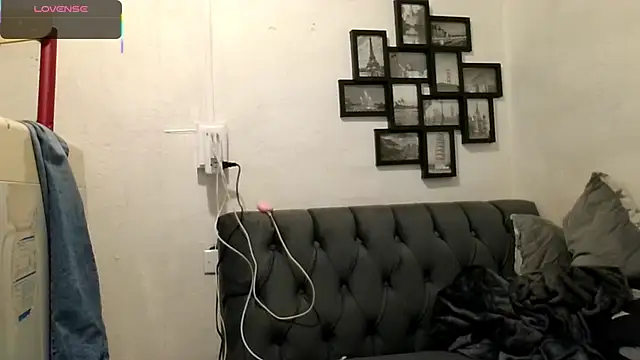 MirandaLatinaLovely online show from November 26, 3:13 pm