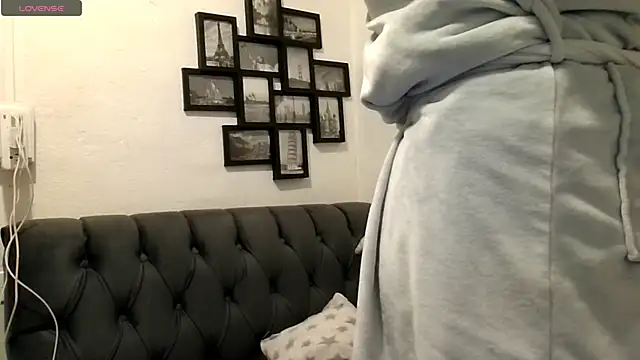 MirandaLatinaLovely online show from February 18, 4:36 pm