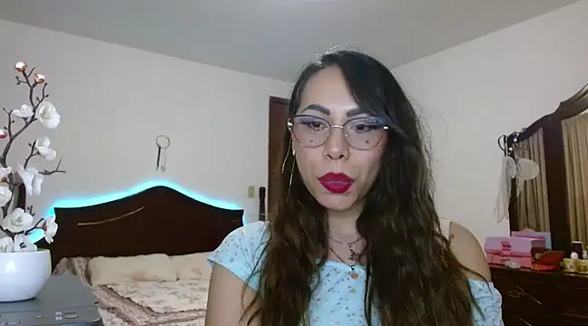 AloLovely  online show from February 26, 2:48 am