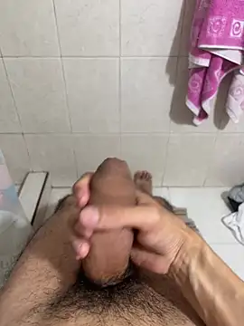 Snapshot of toni1405 chatting on February 23, 3:15 am toni1405 online show from February 23, 3:15 am