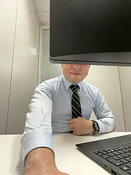 Snapshot of Nobu_469 chatting on November 6, 6:58 am Nobu 469 online show from November 6, 6:58 am