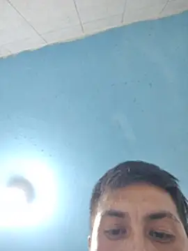 Snapshot of Fo05go chatting on August 4, 8:33 pm Fo05go online show from August 4, 8:33 pm