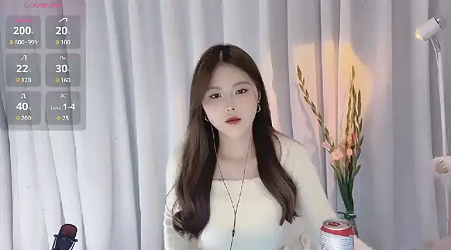 SylviaLing2007 online show from February 11, 12:58 pm