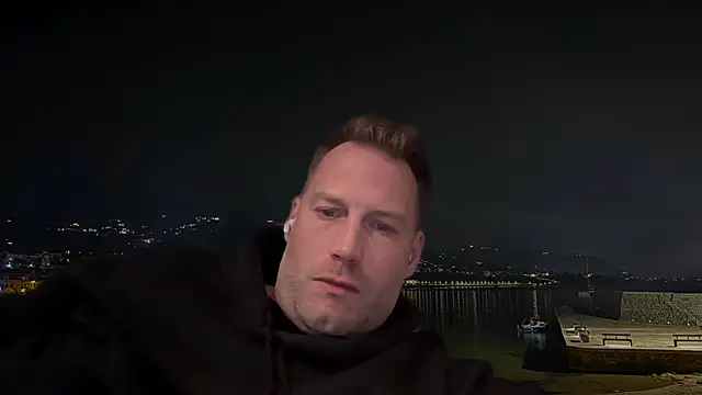 Snapshot of Christian87xxx chatting on February 7, 6:24 pm Christian87xxx online show from February 7, 6:24 pm