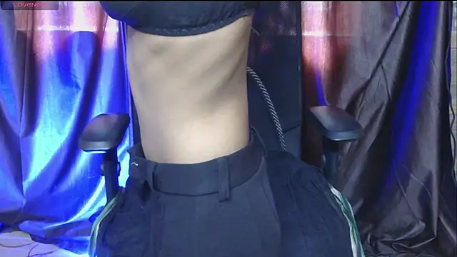 Snapshot of wow-simran chatting on November 3, 4:47 am wow-simran online show from November 3, 4:47 am