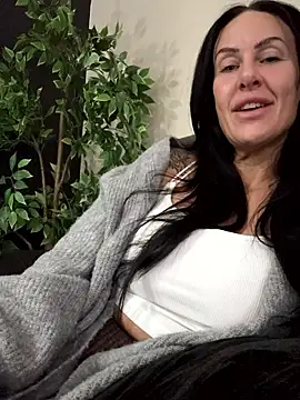 goddess-harper online show from January 13, 1:05 pm