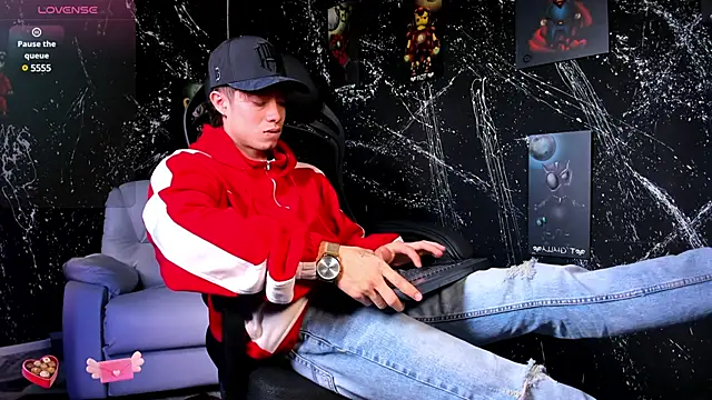 marcuscollins1  online show from February 14, 3:15 pm