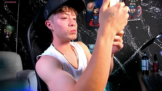 marcuscollins1  online show from February 26, 4:35 pm