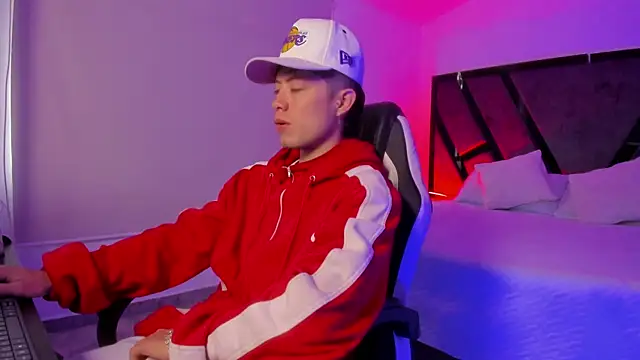 marcuscollins1  online show from November 30, 1:37 pm