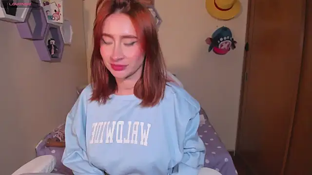 chloe rockss  online show from March 5, 12:59 am