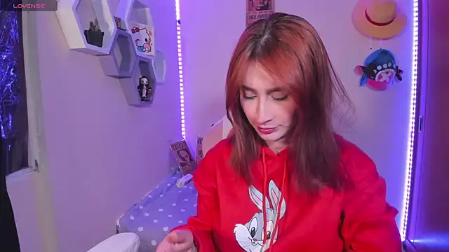 chloe rockss  online show from March 6, 12:00 am