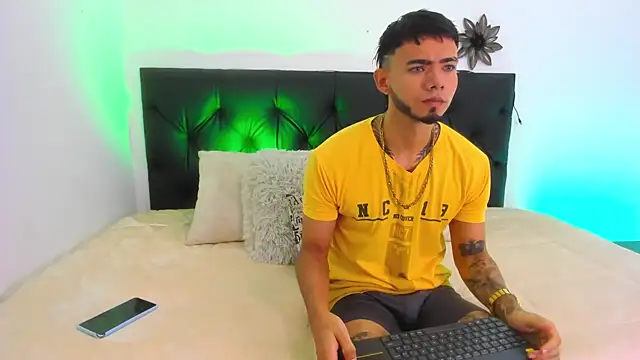 Niick01  online show from March 16, 12:00 pm