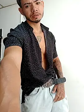 Niick01  online show from March 30, 5:36 pm