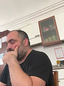 fuocovivo4 online show from February 16, 9:15 am