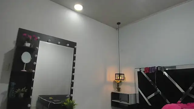 Snapshot of Annyrosee chatting on March 23, 2:04 am Annyrosee online show from March 23, 2:04 am