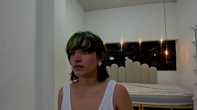 Snapshot of Annyrosee chatting on September 22, 7:49 pm Annyrosee online show from September 22, 7:49 pm