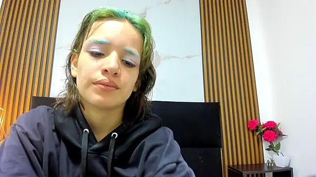Snapshot of Annyrosee chatting on September 27, 2:11 pm Annyrosee online show from September 27, 2:11 pm
