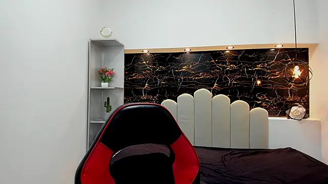 Annyrosee online show from March 2, 7:43 pm