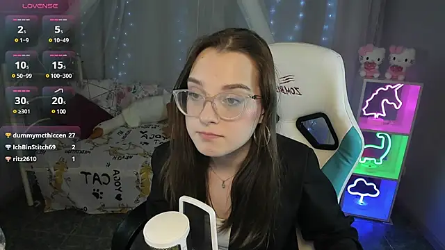 Snapshot of kaisajenner chatting on March 18, 12:27 am kaisajenner online show from March 18, 12:27 am