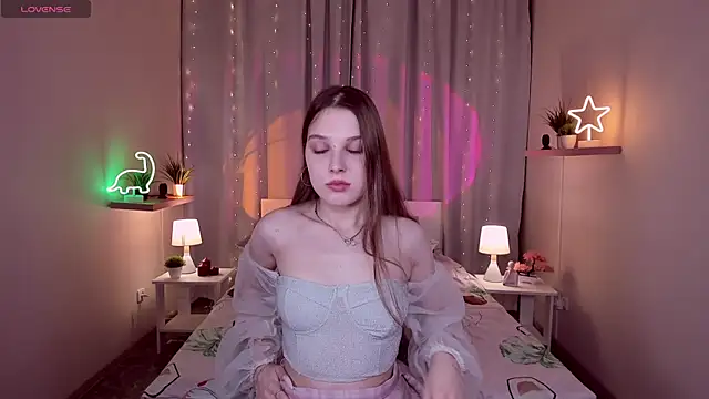 Snapshot of kaisajenner chatting on September 12, 7:14 pm kaisajenner online show from September 12, 7:14 pm