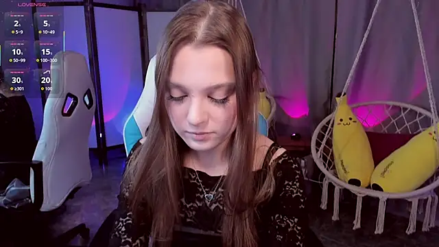 Snapshot of kaisajenner chatting on November 18, 5:17 pm kaisajenner online show from November 18, 5:17 pm