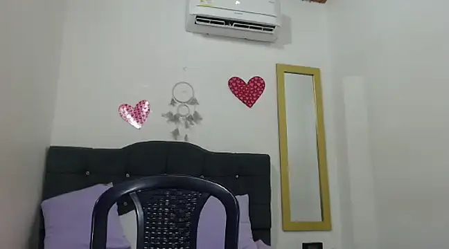 CanelaFierce online show from February 7, 11:24 pm