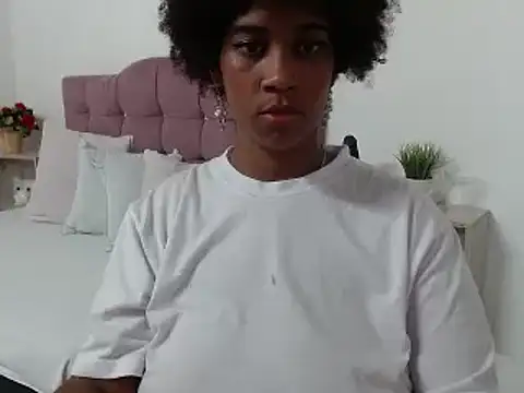 CanelaFierce online show from March 8, 4:28 pm