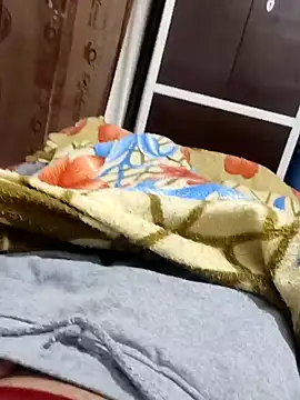 Snapshot of Hot_funky_boy chatting on February 9, 7:19 pm Hot funky boy online show from February 9, 7:19 pm