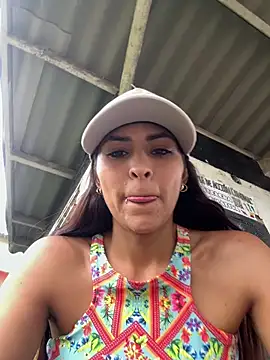 Sofiadelacruz online show from June 30, 8:32 pm