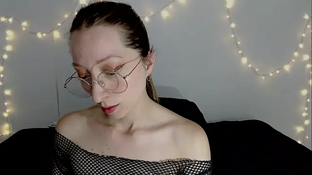 Carlin Diaz online show from April 5, 10:40 pm