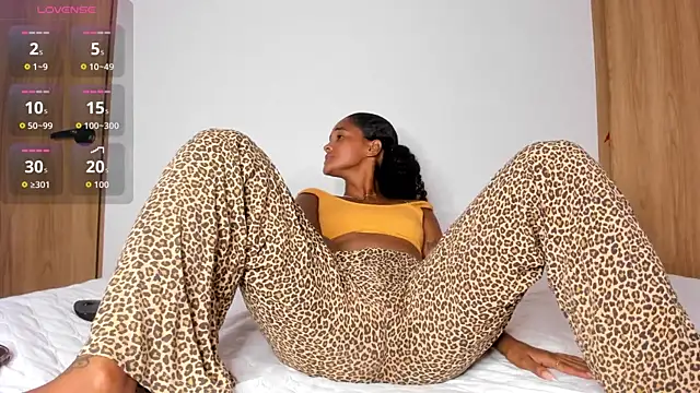 curly sweett1 online show from September 12, 11:59 pm