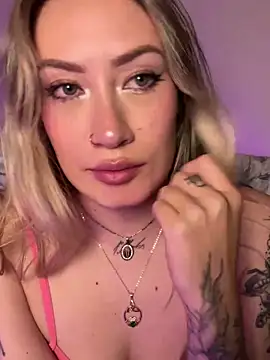 Snapshot of Lally_Valencia__ chatting on March 20, 9:04 am Lally Valencia online show from March 20, 9:04 am