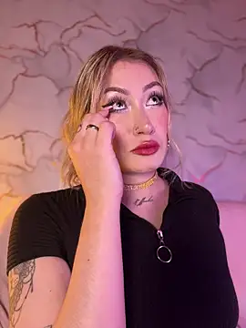 Lally Valencia   online show from February 18, 9:27 am