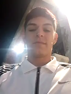 Snapshot of duquehotvoy chatting on February 8, 1:11 am duquehotvoy online show from February 8, 1:11 am