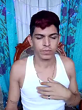 Snapshot of duquehotvoy chatting on February 13, 9:06 pm duquehotvoy online show from February 13, 9:06 pm