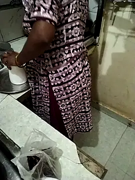 sdfuubjkn online show from April 6, 5:52 am