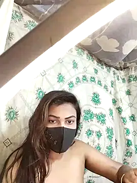 Snapshot of monekhan123 chatting on March 22, 7:53 pm monekhan123 online show from March 22, 7:53 pm