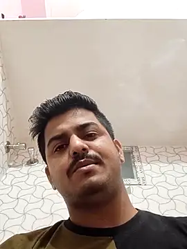 Snapshot of sethgamble000777 chatting on February 26, 1:11 am sethgamble000777 online show from February 26, 1:11 am