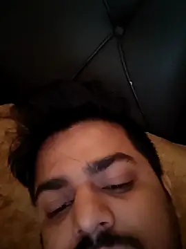 Snapshot of sethgamble000777 chatting on March 3, 9:00 am sethgamble000777 online show from March 3, 9:00 am