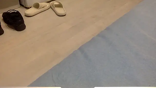 zizouette9999 online show from January 13, 6:57 pm