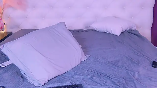 Snapshot of just_gay_ chatting on March 15, 7:38 pm just gay  online show from March 15, 7:38 pm