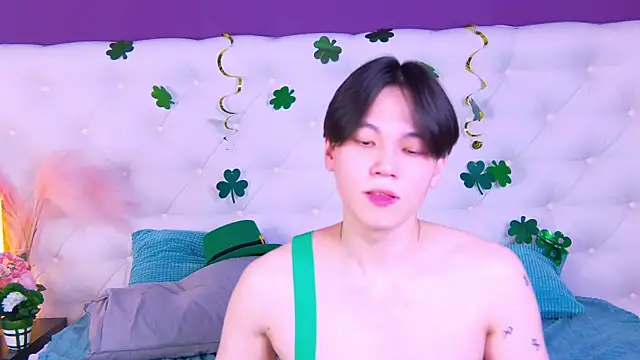 Snapshot of just_gay_ chatting on March 16, 8:11 pm just gay  online show from March 16, 8:11 pm