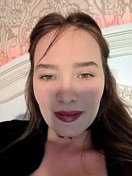 Snapshot of GoddessYanaMironova chatting on April 26, 8:28 pm GoddessYanaMironova online show from April 26, 8:28 pm