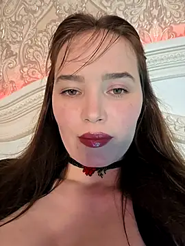 Snapshot of GoddessYanaMironova chatting on May 13, 7:00 pm GoddessYanaMironova online show from May 13, 7:00 pm