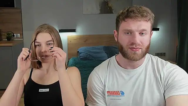 Enjoy everymoment  online show from January 31, 2:07 pm