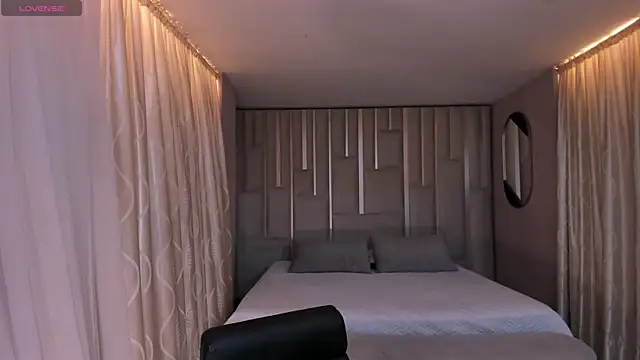 BeccaBaxter online show from February 28, 7:14 pm